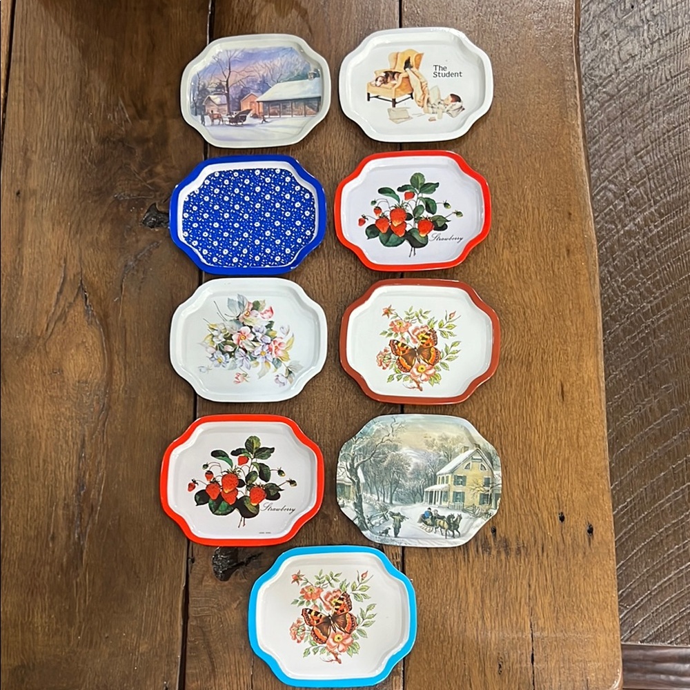 Vintage Decorative Tin Set